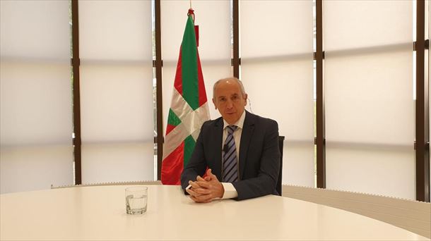 Josu Erkoreka Euskadi Irratiko elkarrizketan