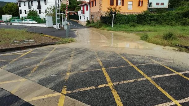 Una tromba de agua y granizada causan daños en los cultivos en Mendiola y Otazu 