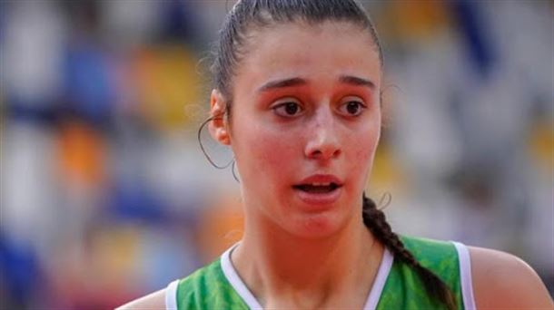 Raquel Carrera: "Gracias por esta temporada en Vitoria, ha sido increible"  