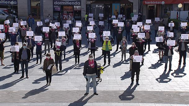 Concentración de pensionistas en Vitoria