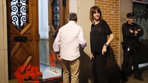 Lanzan pintura y octavillas contra la vivienda de Idoia Mendia 