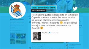 Auténtico aluvión de mensajes de reconocimiento para Aritz Aduriz