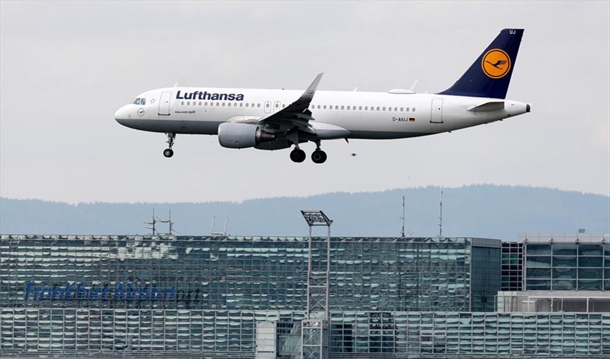 Un avión de la compañía Lufthansa