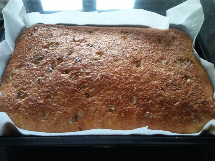 Bizcocho de huevos, leche y anís