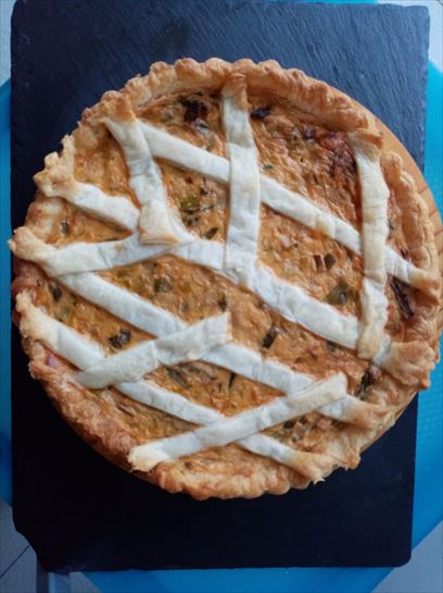 Puerros, trigueros y salsa de marisco