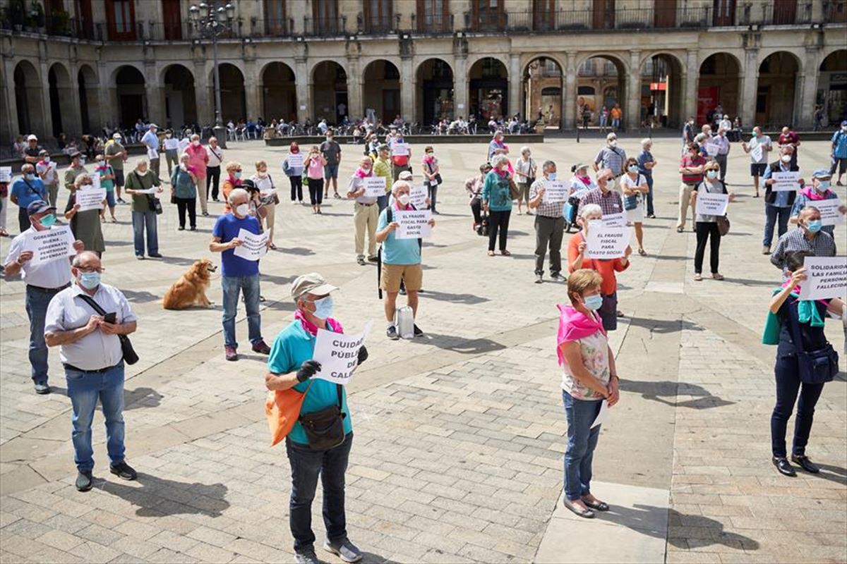 Una concentración de pensionistas en Vitoria-Gasteiz