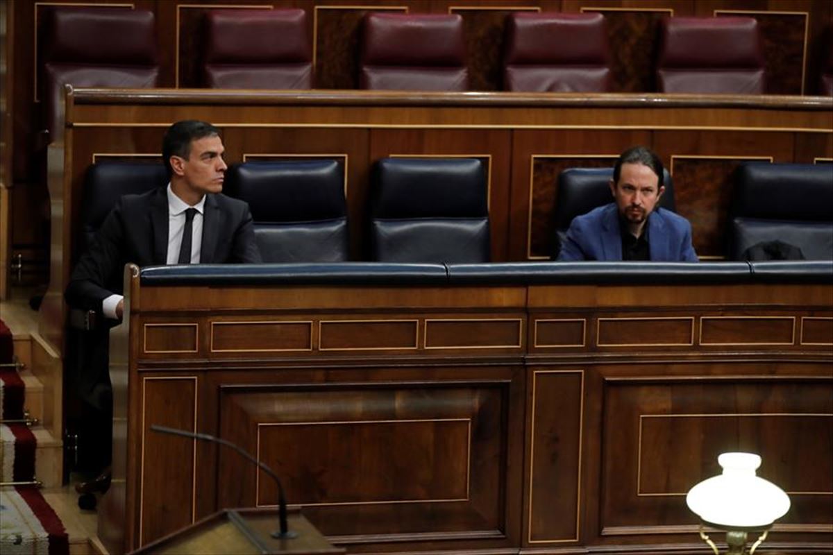 Pedro Sánchez y Pablo Iglesias en el Congreso.