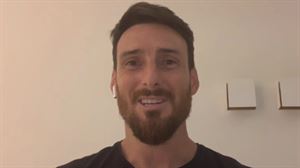 Aduriz, satisfecho tras la operación y sorprendido por la ola de cariño recibida