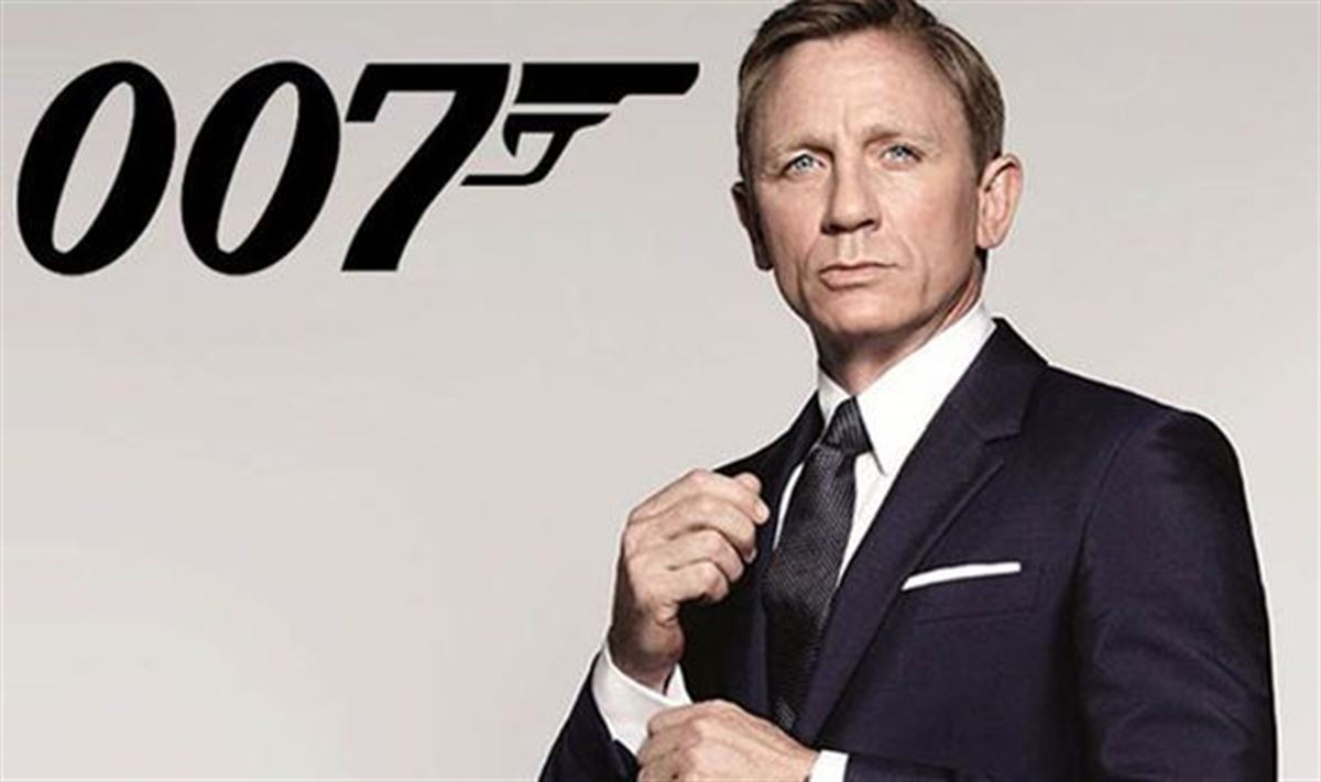 Cartel la película 'James Bond'.