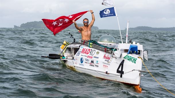 "Durante 76 días he estado metido en un espacio de 1m por 2m en el Océano Pacífico"