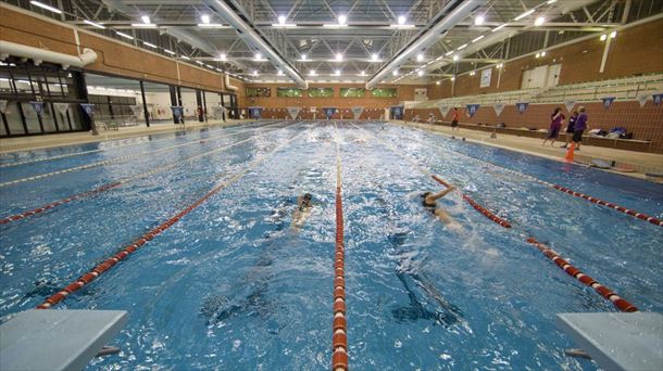 El Ayuntamiento replantea el sistema de reservas de las piscinas cubiertas