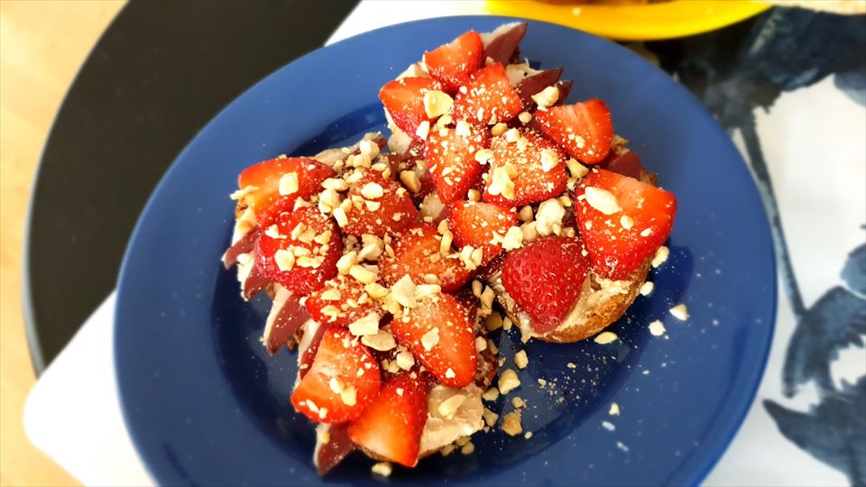 Pan de foir con fresas