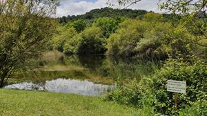 Señalización artística en pleno medio rural de Zigoitia y Zuia vía Eskualdeak