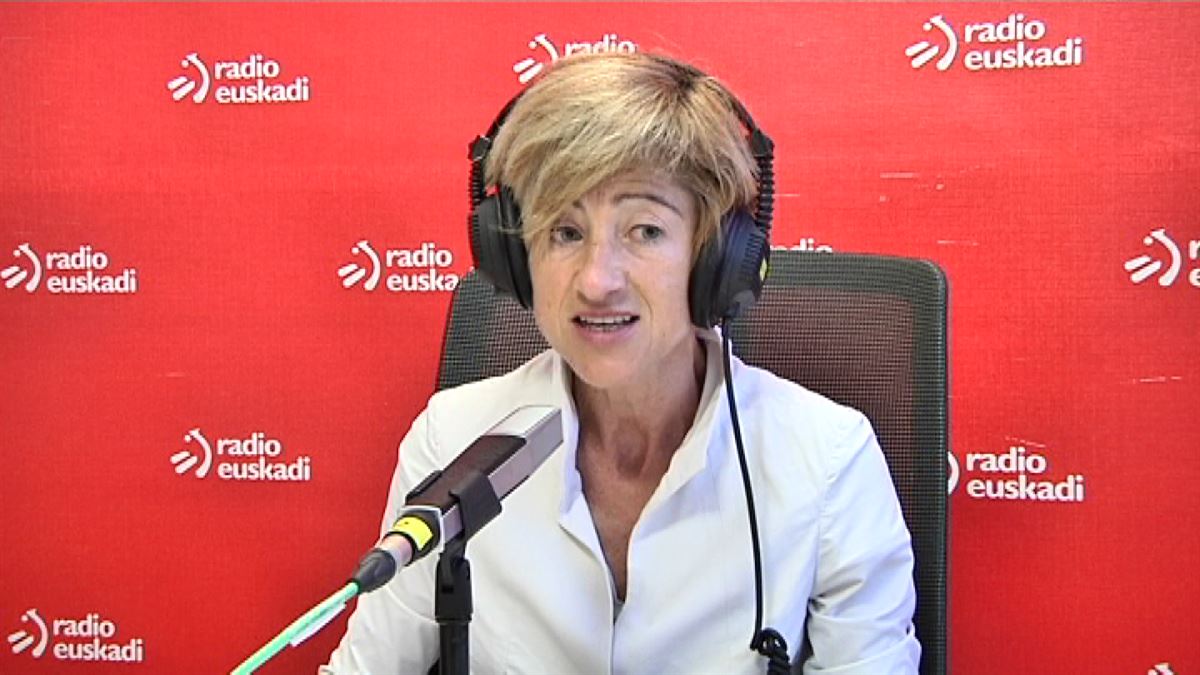 La parlamentaria Pili Zabala, en Radio Euskadi