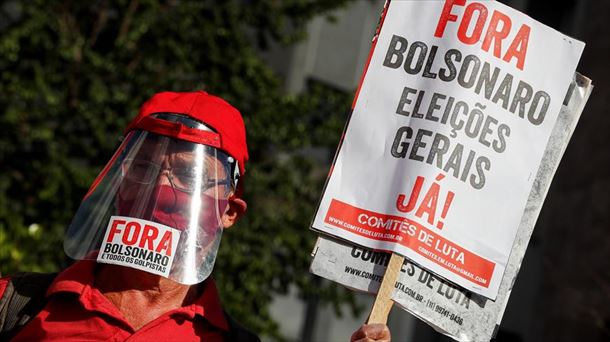 Jair Bolsonaro presidentearen aurkako manifestazioa, Sao Pauloko (Brasil) erdialdean. Argazkia: EFE