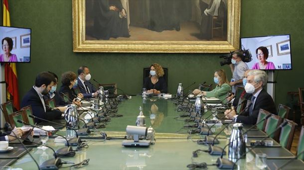 Imagen de la reunión de la Mesa del Congreso.