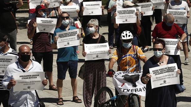 Acto de protesta en Pamplona a favor de los derechos de los presos