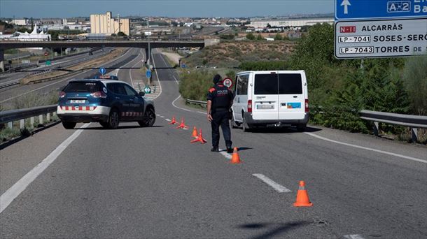 Control de los Mossos d'Esquadra en una carretera de Lleida