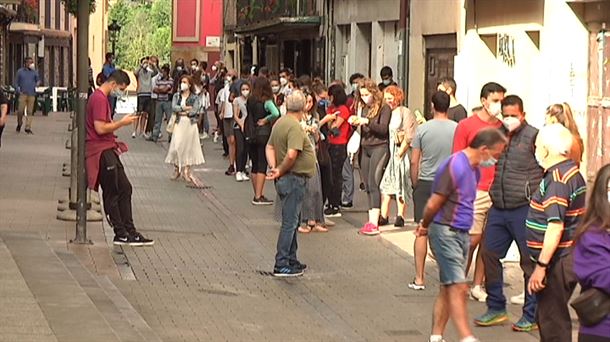 Vecinos de Ordizia. Imagen obtenida de un vídeo de ETB.