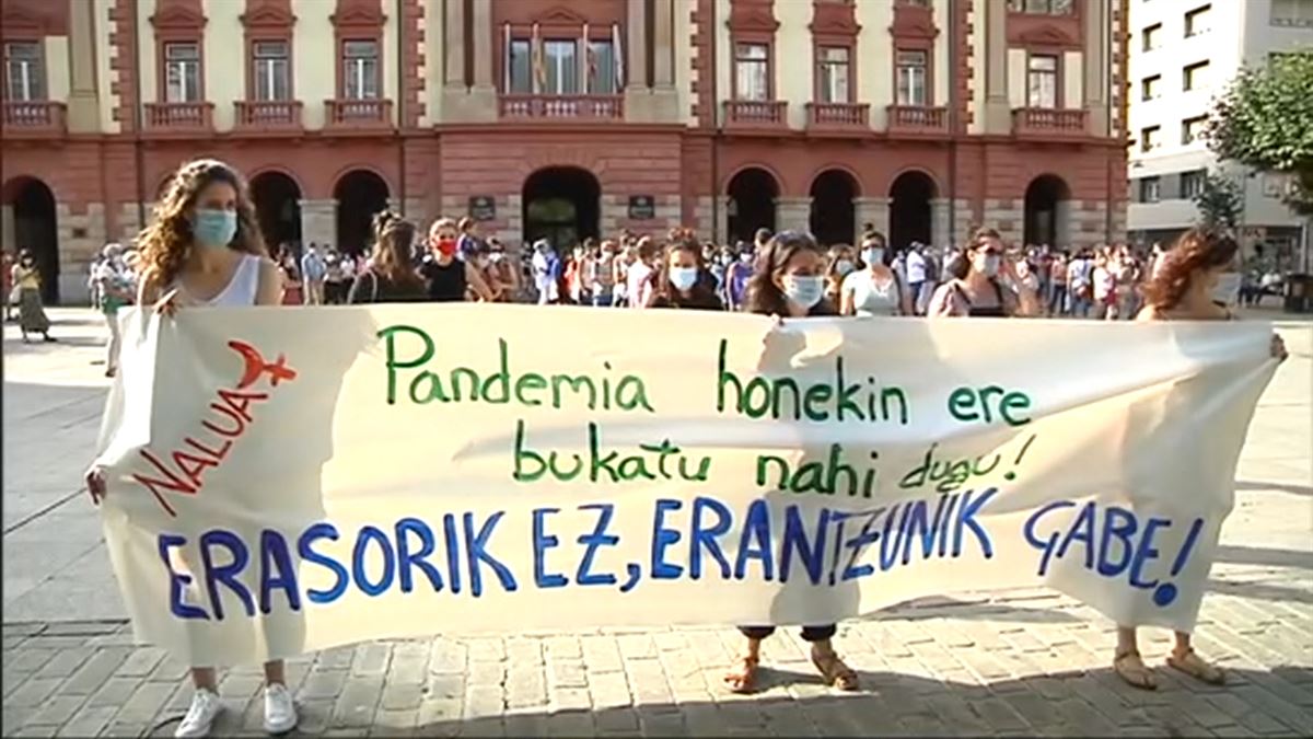 Manifestación en Eibar. Imagen obtenida de un vídeo de ETB.