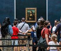 Louvre museoak ateak ireki ditu, baina jarduera nabarmen murriztuta