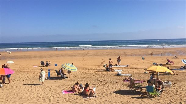 Playa de Zarautz este sábado.