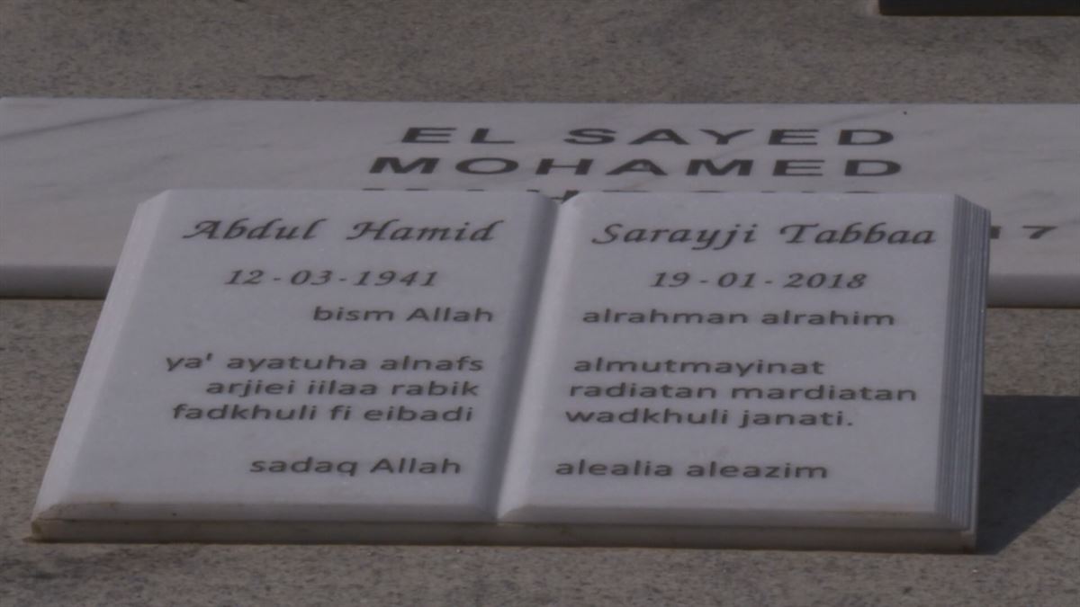 Lápida de una familia musulmana