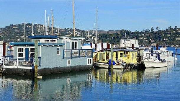 Casas flotantes en Sausalito. Foto: Wikimedia Commons