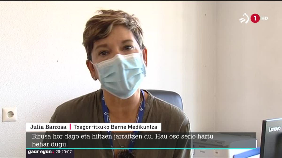 Julia Barroso, Txagorritxuko Barne Medikuntzako burua. Irudia EiTBko bideo batetik hartu da.