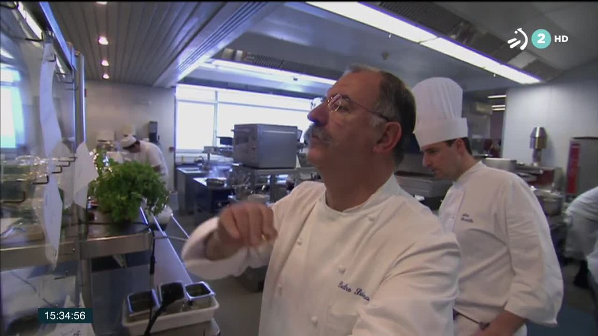 Subijana en la cocina de Akelarre.