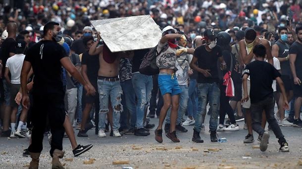 Protestak Beiruten (Libano), igande honetan. Argazkia: EFE