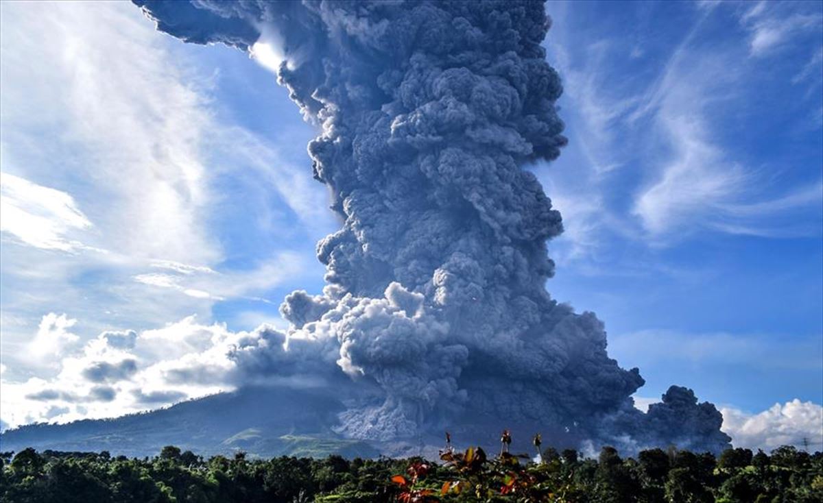 El volcán Sinabung. Foto: EFE.