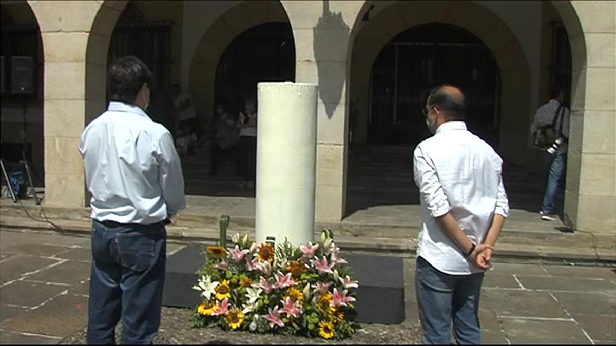 Homenaje en Gernika. Imagen obtenida de un vídeo de EiTB.