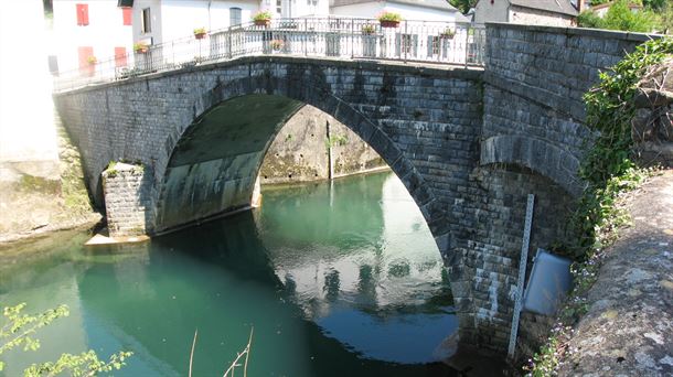 Puente de las lamias en Ligi (Zuberoa)