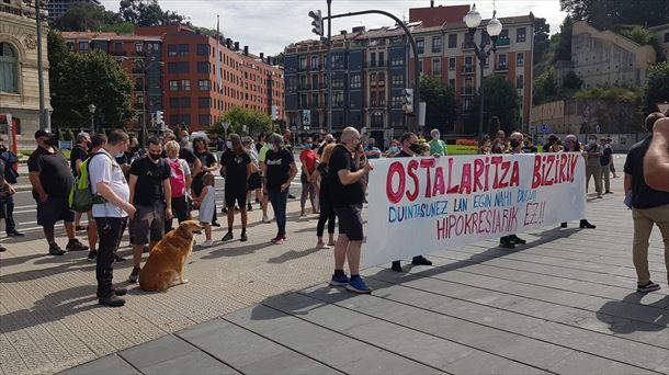 Imagen de la protesta de los hosteleros de Bilbao