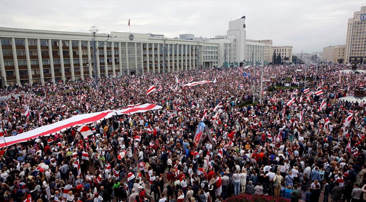 Bielorrusiako presidentearen aurka Minsken izandako protesta