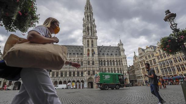 Holandan eta Belgikan ere COVID-19arekin birritan kutsatu diren pertsonak daude