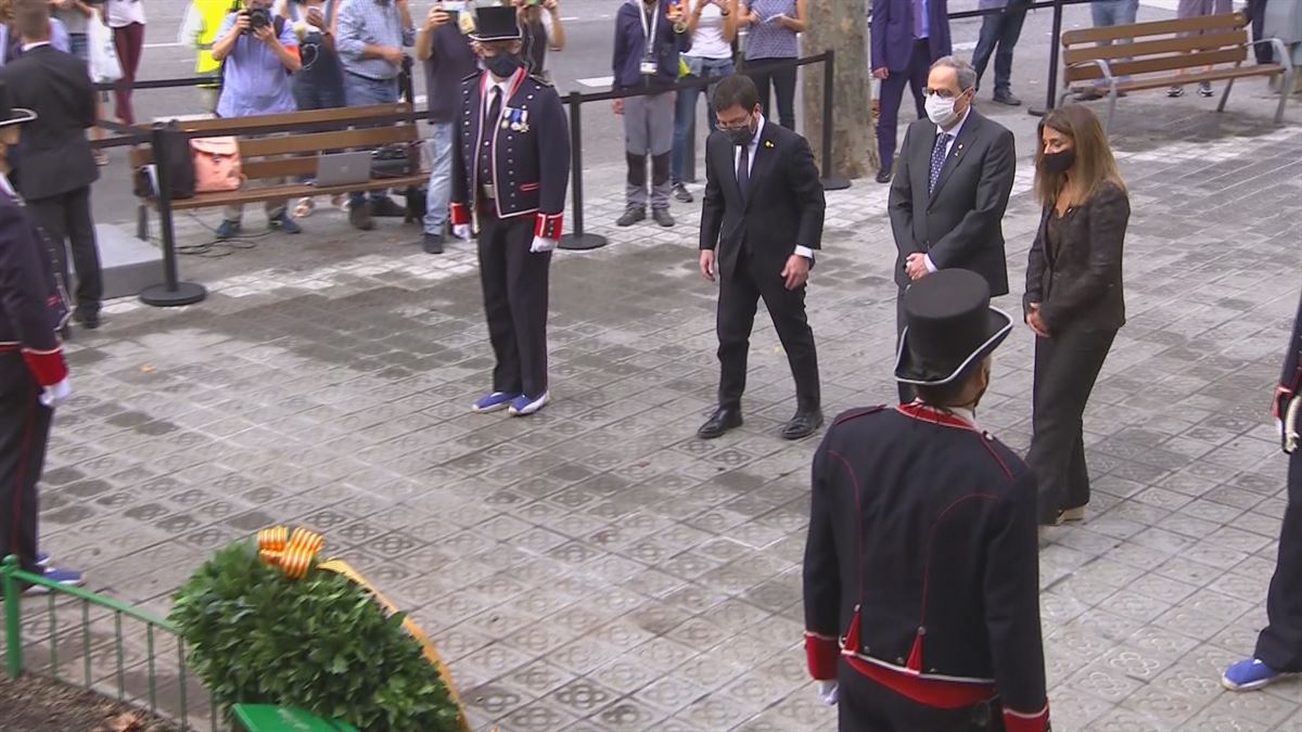 El presidente Quim Torra en la ofrenda floral frente al monumento a Casanova