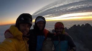 'Rayu', Pou anaiek Peña Santan ireki duten bide berria