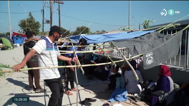 Refugiados en Moria. Imagen obtenida de un vídeo de ETB.