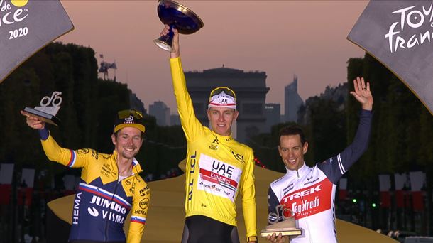 Roglic, Pogacar eta Porte, 2020ko Tourreko azken podiumean