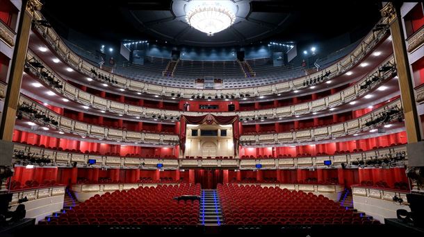 El Teatro Real cancela una función por las protestas de parte del público. Foto: REAL TEATRO