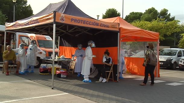 Una carpa instalada en Tudela para la realización de pruebas diagnósticas. 