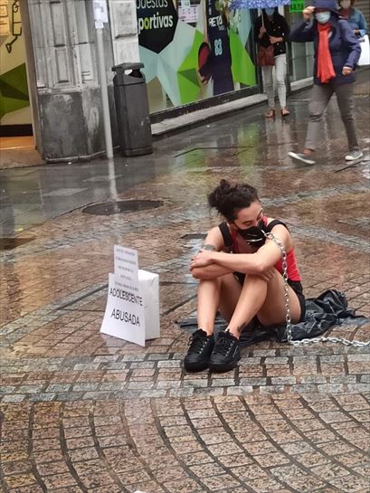 Perfomance en contra de la prostitución