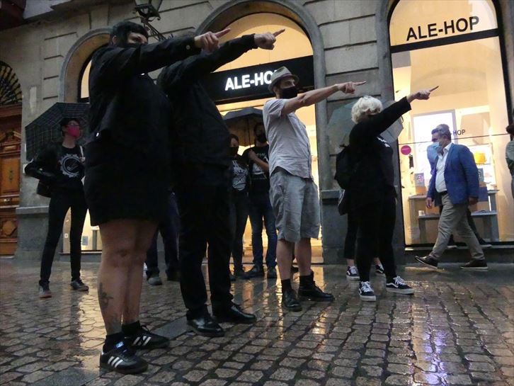 Perfomance en contra de la prostitución