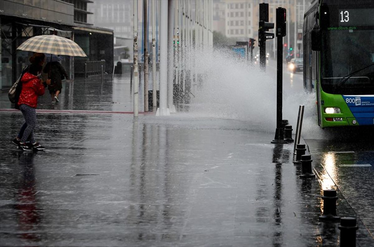 Jornada lluviosa en San Sebastián.