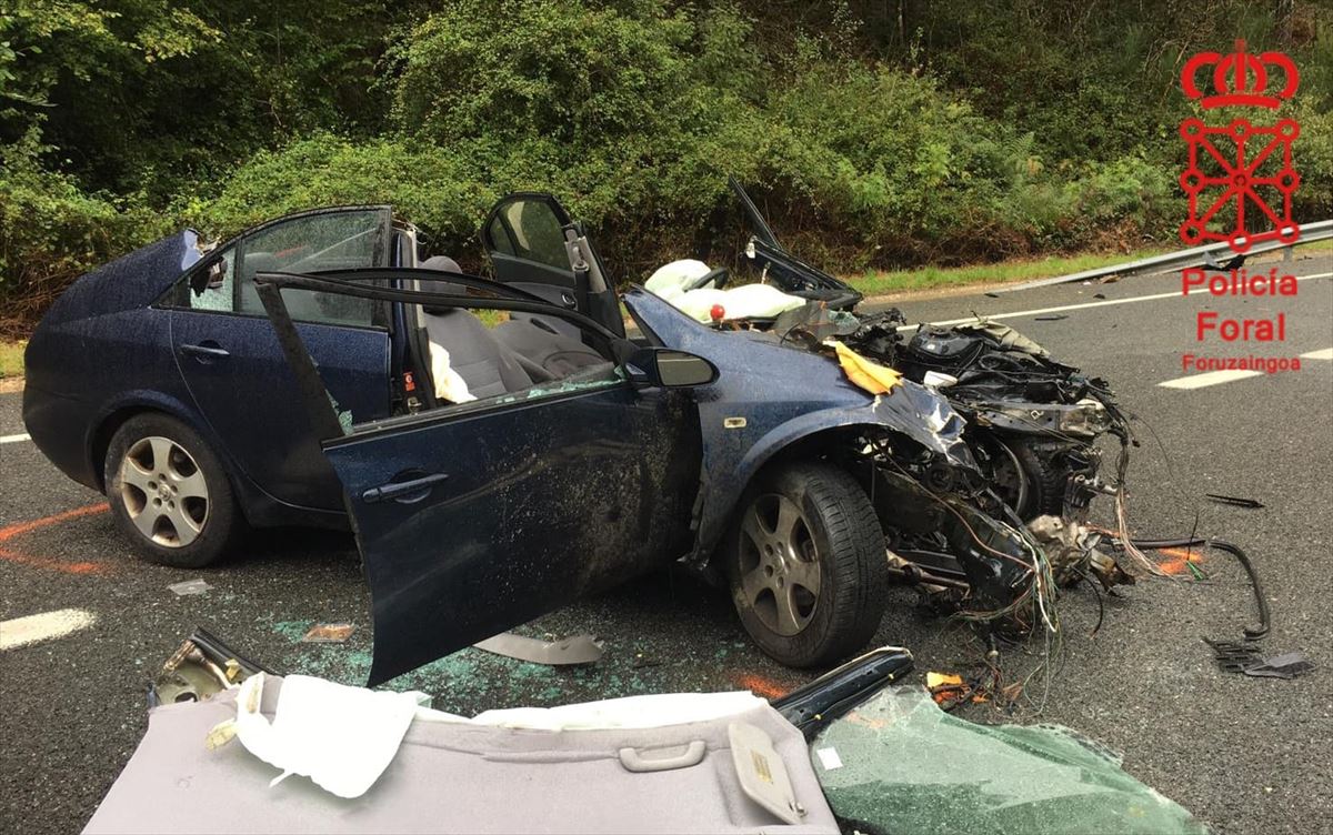 Colisión frontal en Igantzi (Navarra). Foto: Policía Foral