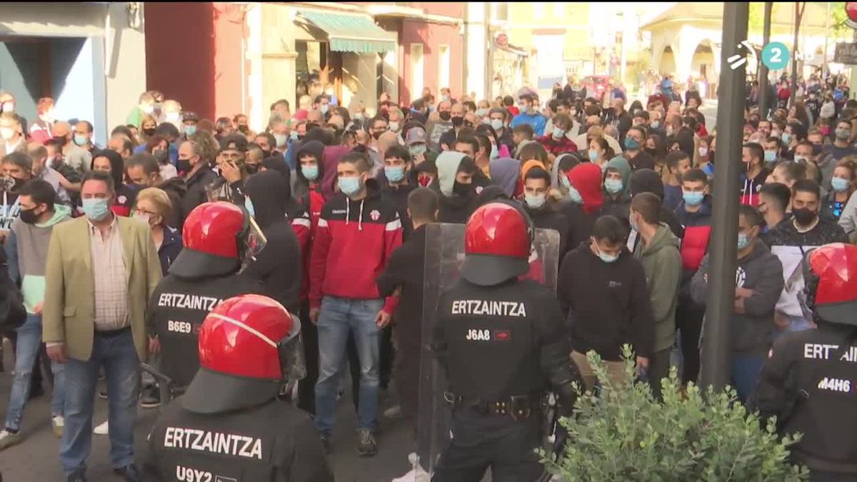 Protesta en Zalla (Bizkaia). Imagen obtenida de un vídeo de EiTB.