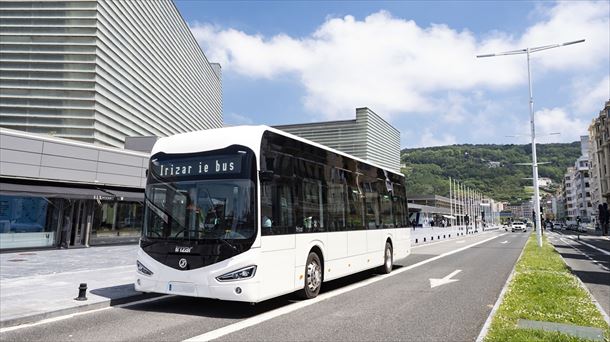 Irizar enpresako autobus elektrikoa.