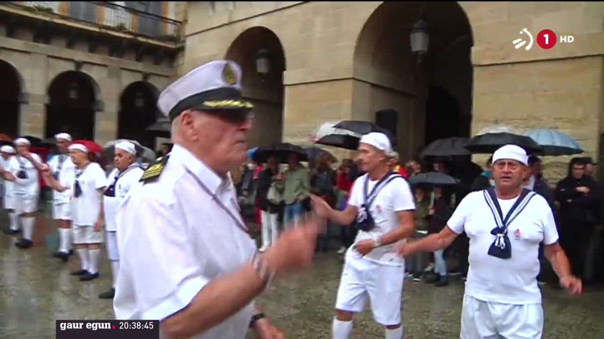 Desfilerik ez da aurten izango Donostian. ETBren bideo batetik ateratako irudia.